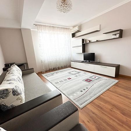 Bright & Quiet 2Room Apartment In City Center Chisinau Ngoại thất bức ảnh